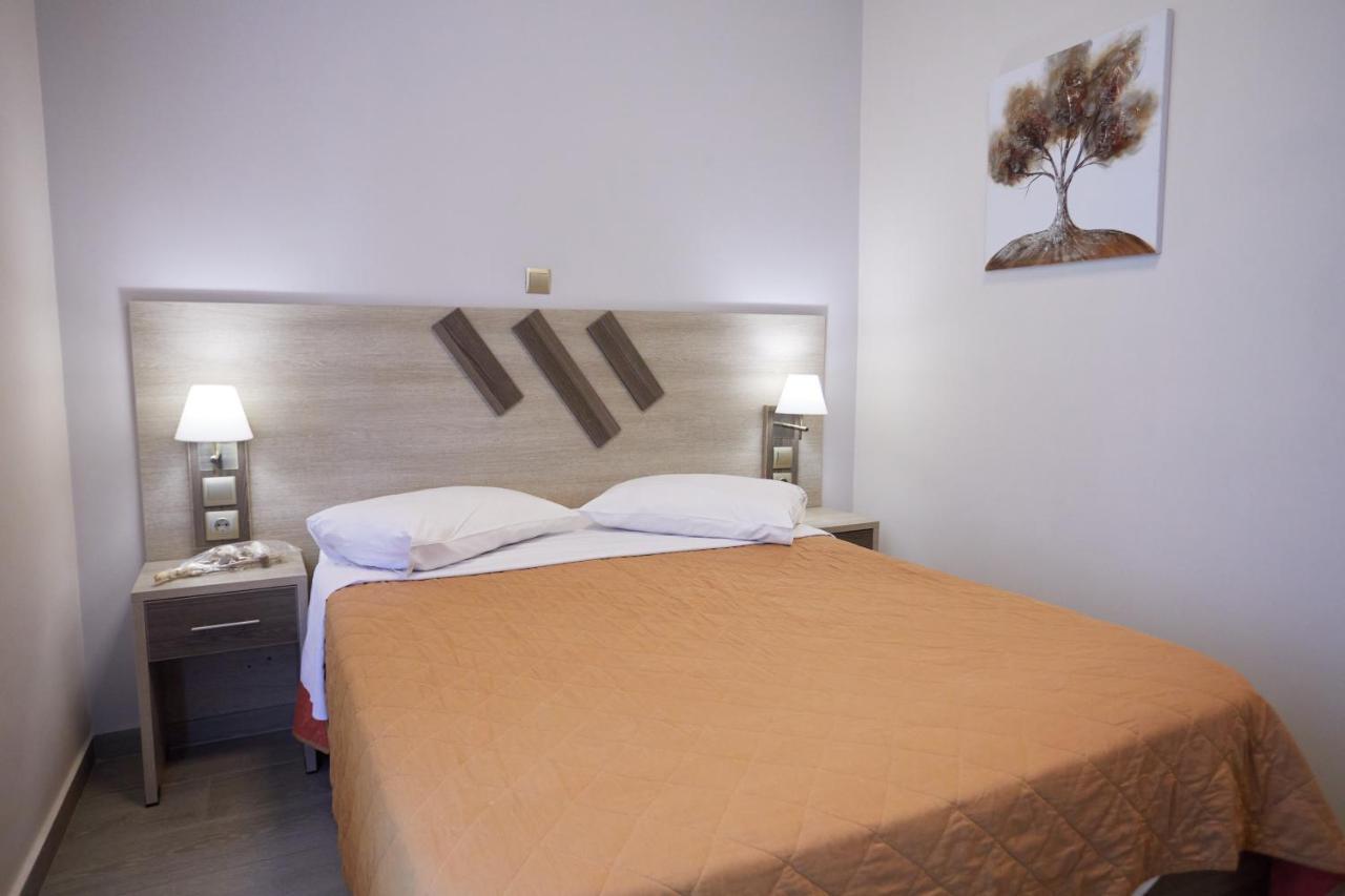 Amalia City Rooms Chios Town Exterior foto